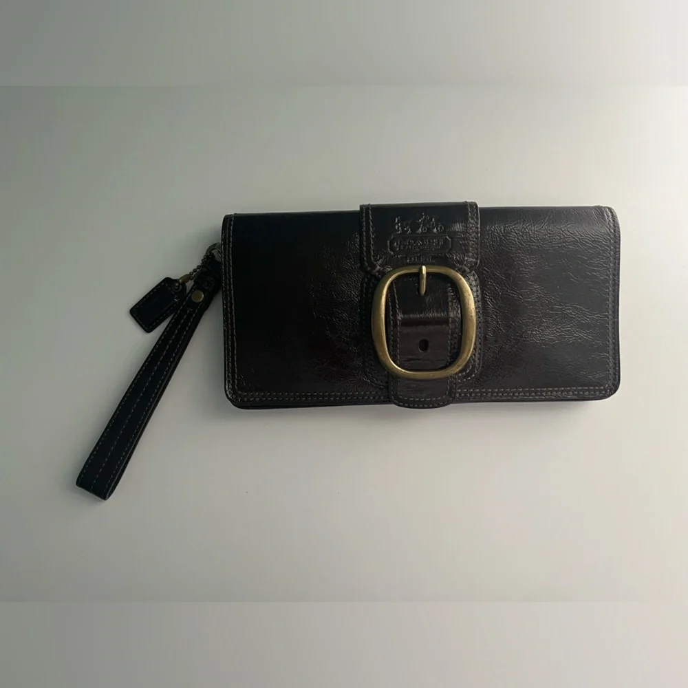 Vintage Coach Madison Carriage Brown Patent Leather Wristlet/Clutch/Wallet